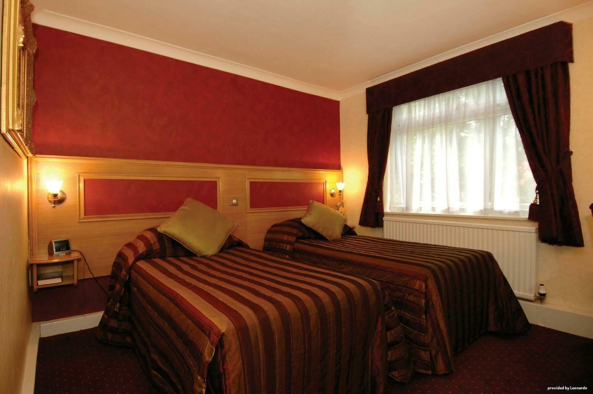 Hotel South 3*